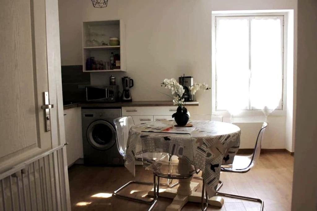 Au Coeur De Saint Chamas Apartment Exterior photo